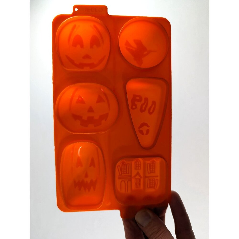 Vintage 2 sets Halloween Jello Jelly jiggler moulds, Orange plastic candy molds